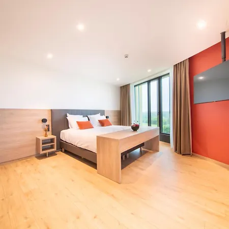 Du Bois D'arlon 酒店